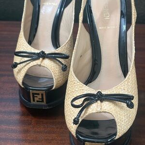 Fendi Women's Tan and Black Peep-Toe platforms